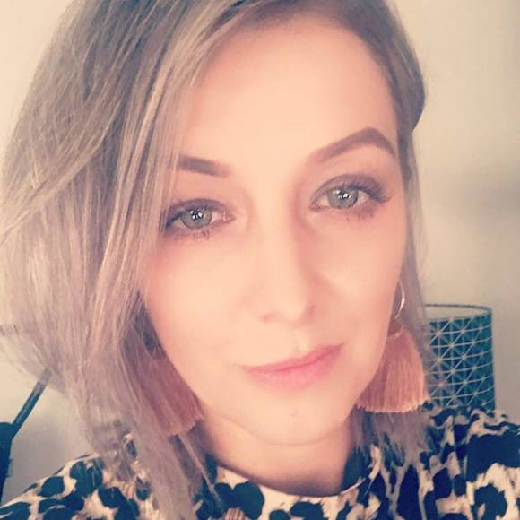 Meet your Posher, Lisa - Picture 1 of 1